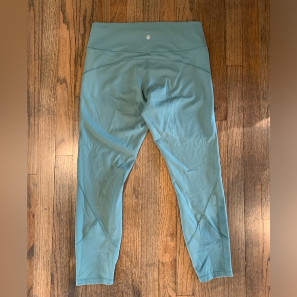 Lululemon In Movement 7/8 Tight - Picture 3 of 8